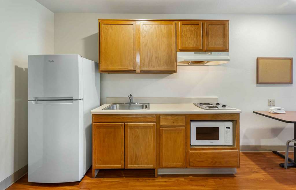 WoodSpring Suites Akron - photo 27