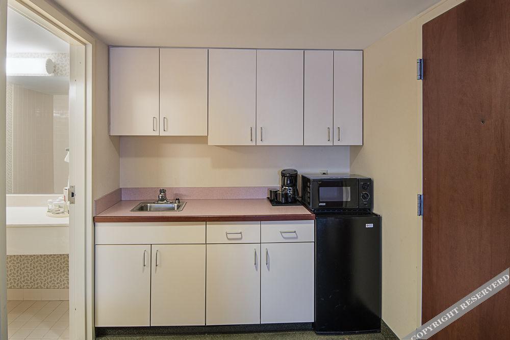 Clarion Hotel & Conference Center - photo 23