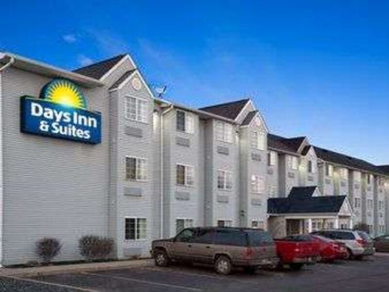Days Inn & Suites by Wyndham Lafayette IN - photo 2