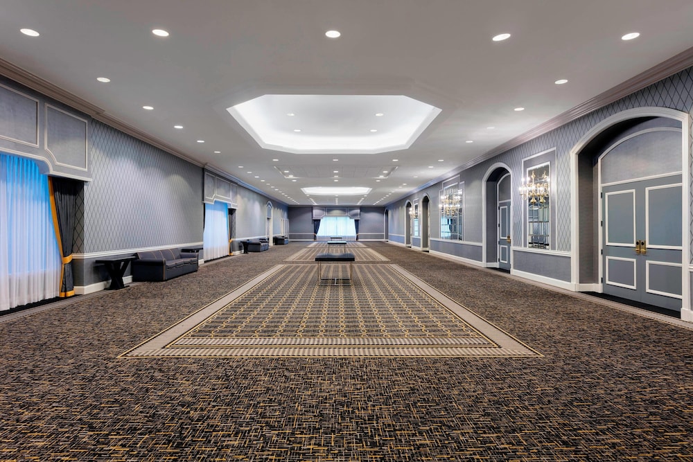Sheraton Charlotte Hotel - photo 27