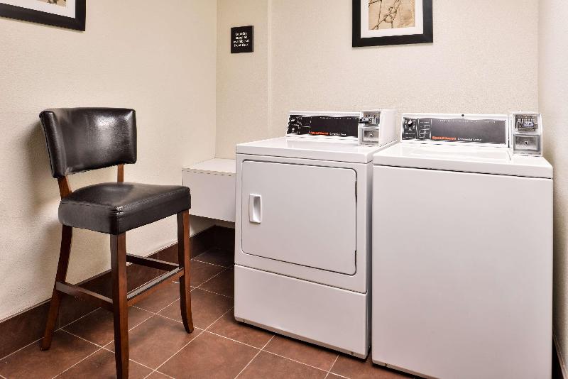 Hampton Inn & Suites Newport News - photo 14