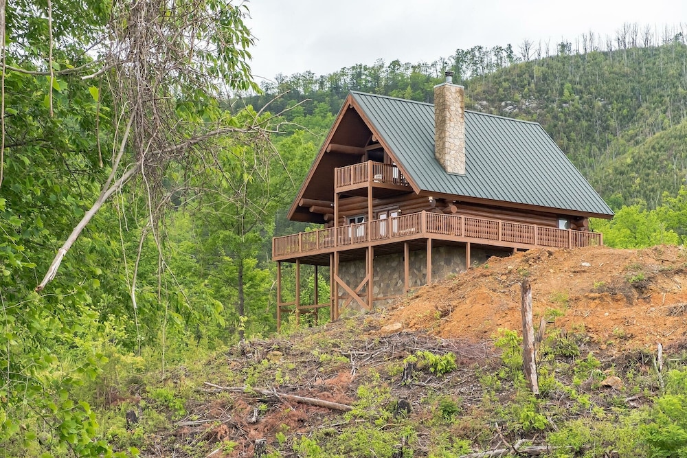 Sky Views Panoramic Views 2 Bedroom Cabin by Heavenly Views Resort - photo 25