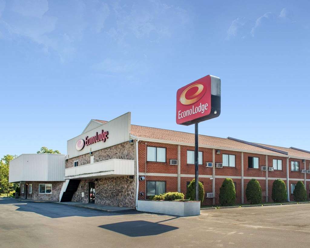 Econo Lodge Darien Lakes - featured photo