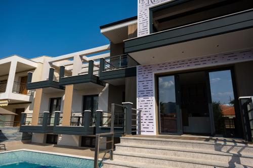 Horeizons Modern Living in Asprovalta, Greece