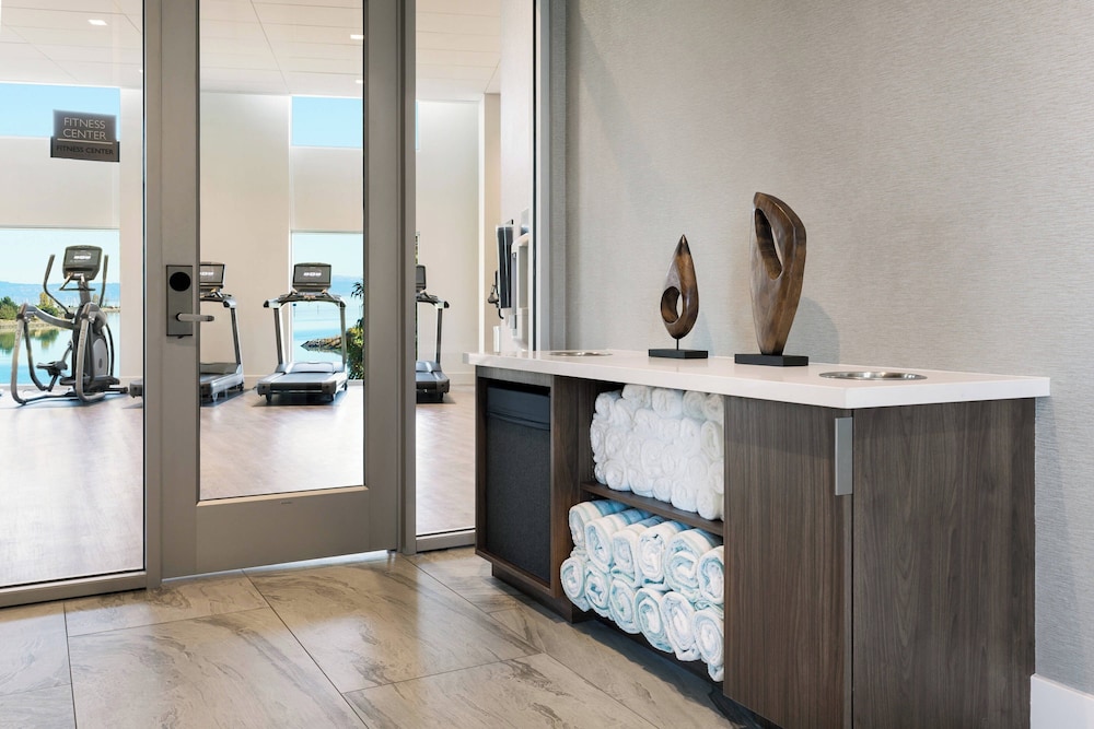 AC Hotel by Marriott San Francisco Airport Oyster Point Waterfront - photo 23