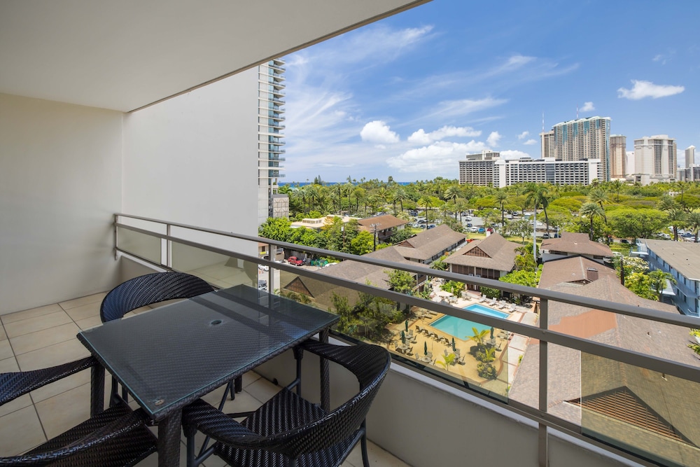 Regency on Beachwalk Waikiki by OUTRIGGER - photo 82