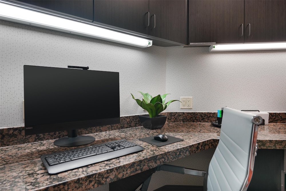 Hampton Inn & Suites Tulsa Tulsa Hills - photo 43