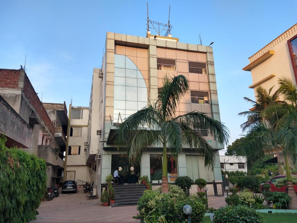 Hotel Varanasi Palace