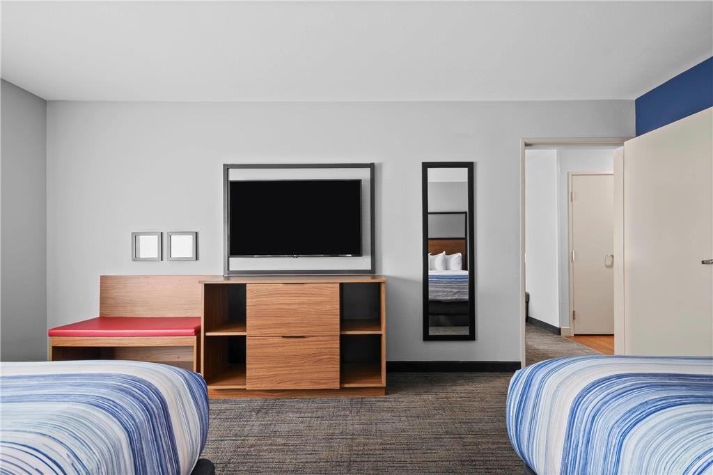 AmericInn by Wyndham International Falls - photo 48