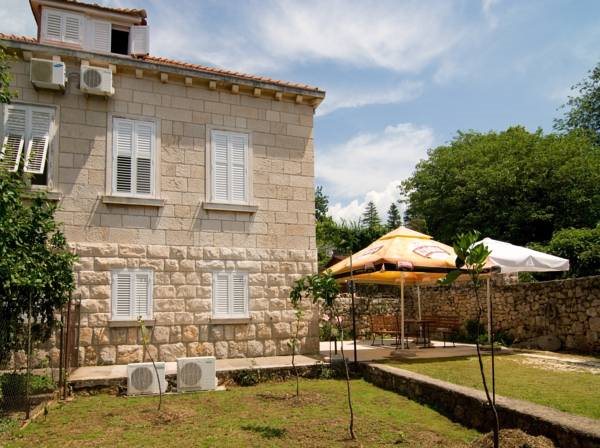 Villa Mirna