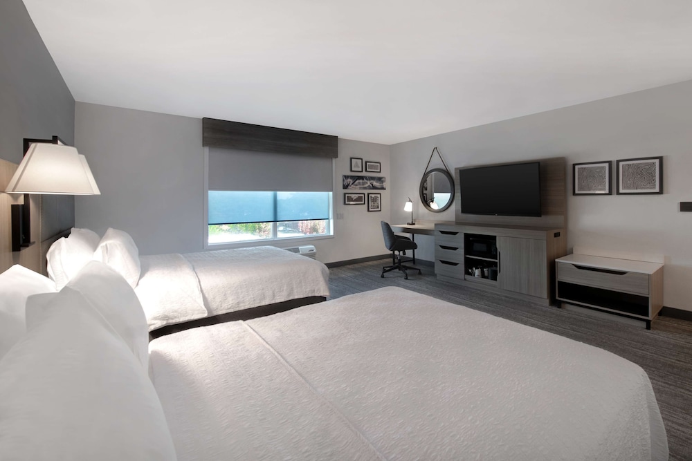 Hampton Inn Anderson Alliance Business Park - photo 20