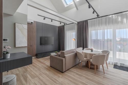 Designer Penthouse — 4-Star Luxury Hotel in Oradea, Romania
