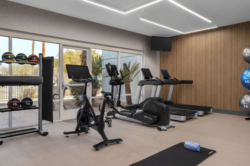 DoubleTree by Hilton Las Vegas Airport - photo 34