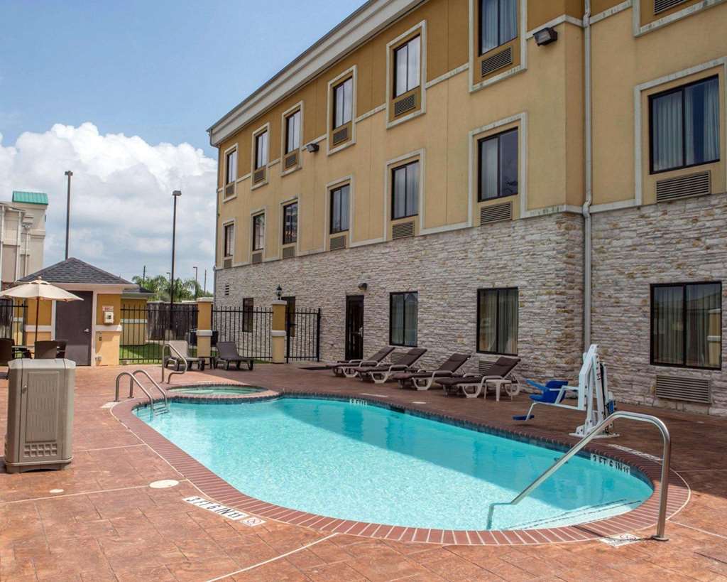 Sleep Inn And Suites Pearland Houston South - photo 12