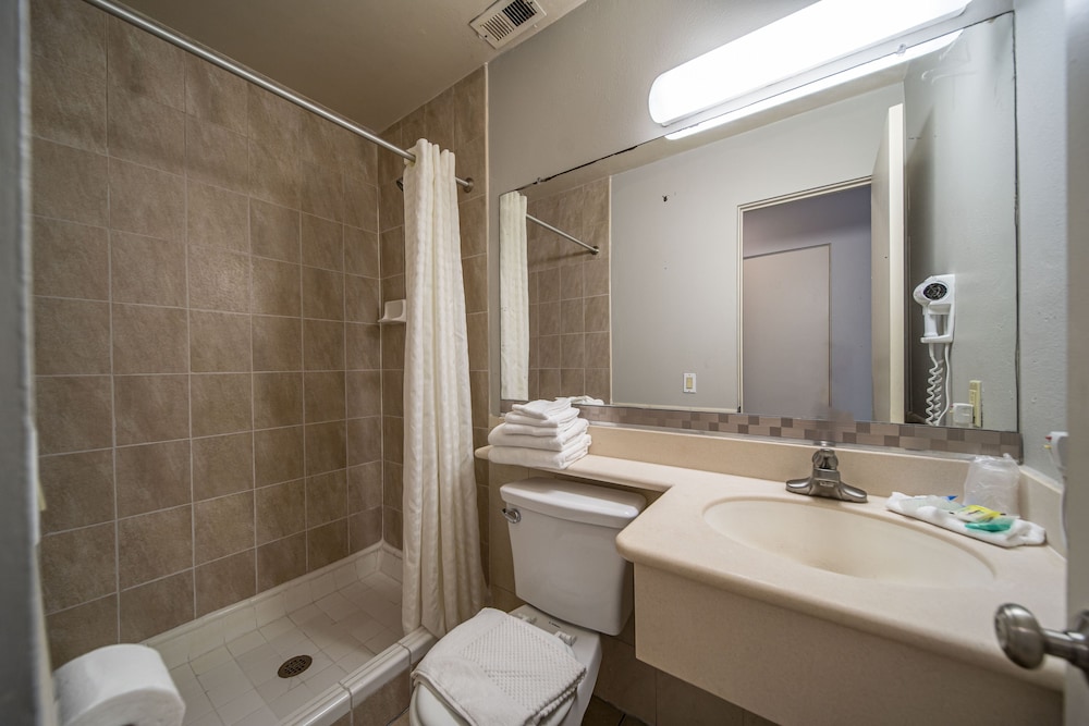 Royal Pagoda Motel - photo 9