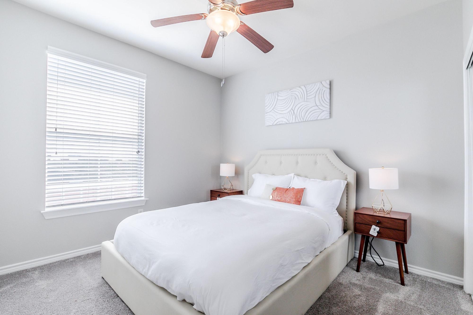 Modern Uptown Dallas Stay by Amyfinehouse - photo 13