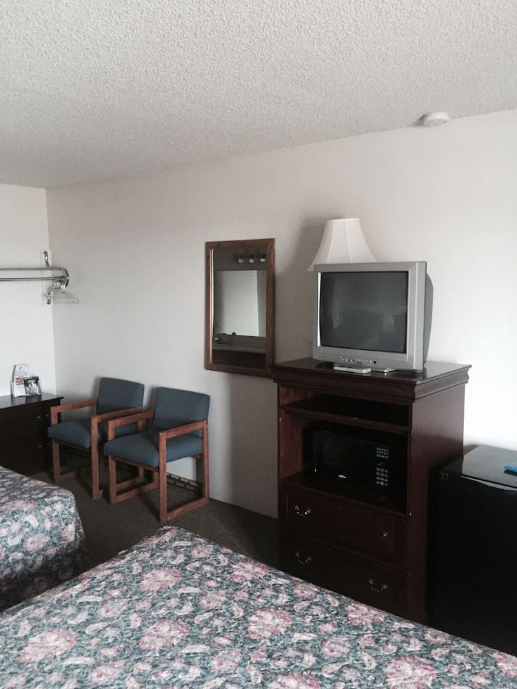 Country Inn Bolivar - photo 14