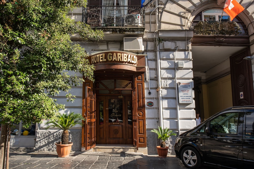 Hotel Garibaldi - carbon neutral hotel in Naples