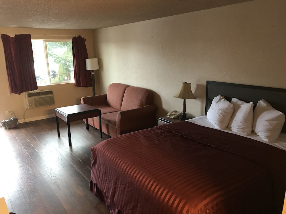 Smokey Point Motor Inn - photo 8