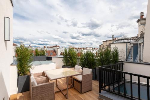 Les Suites Hcr