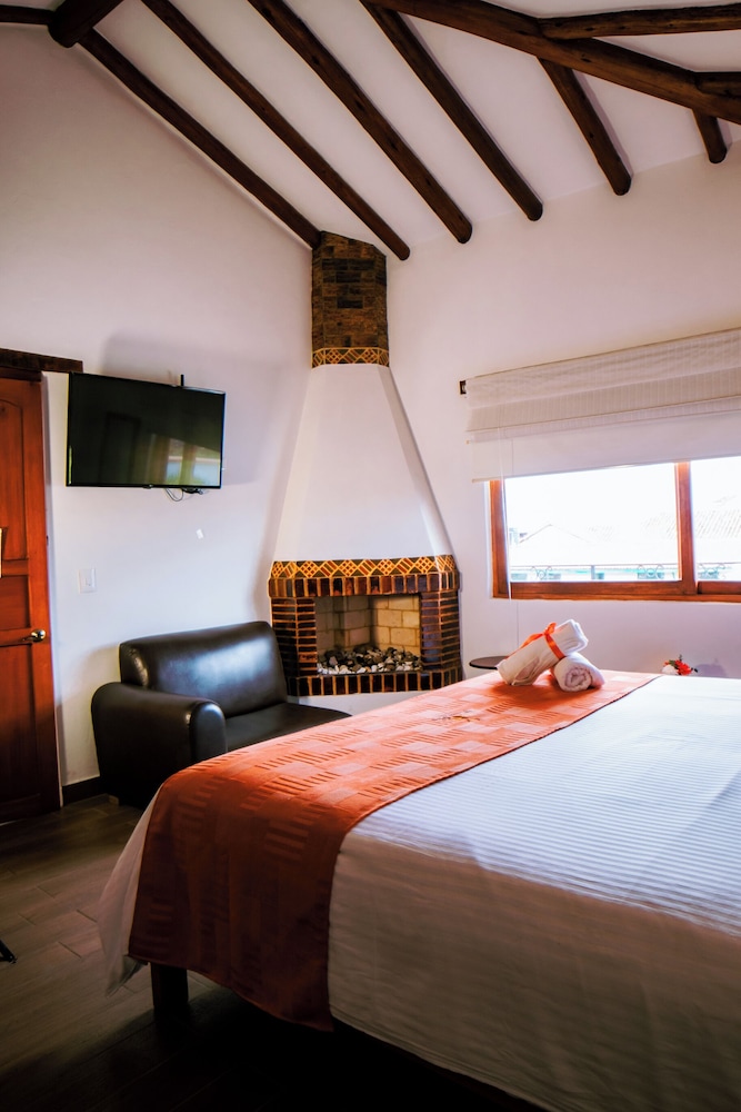 Fontana Plaza Hotel - carbon neutral hotel in Villa De Leyva