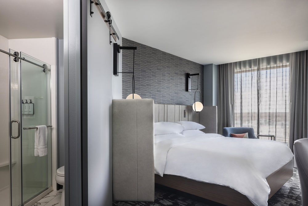 Crowne Plaza Kearney by IHG - photo 11