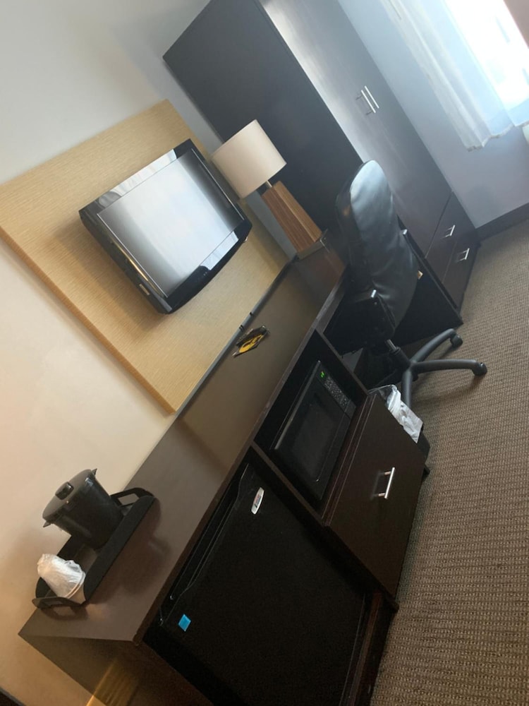 Cresthaven Inn JFK - photo 16