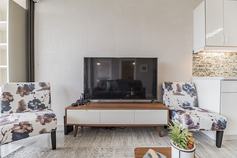 Newly Remodeled 30th Floor Suite with EPIC Mountain Views by Koko Resort Vacation Rentals - photo 16
