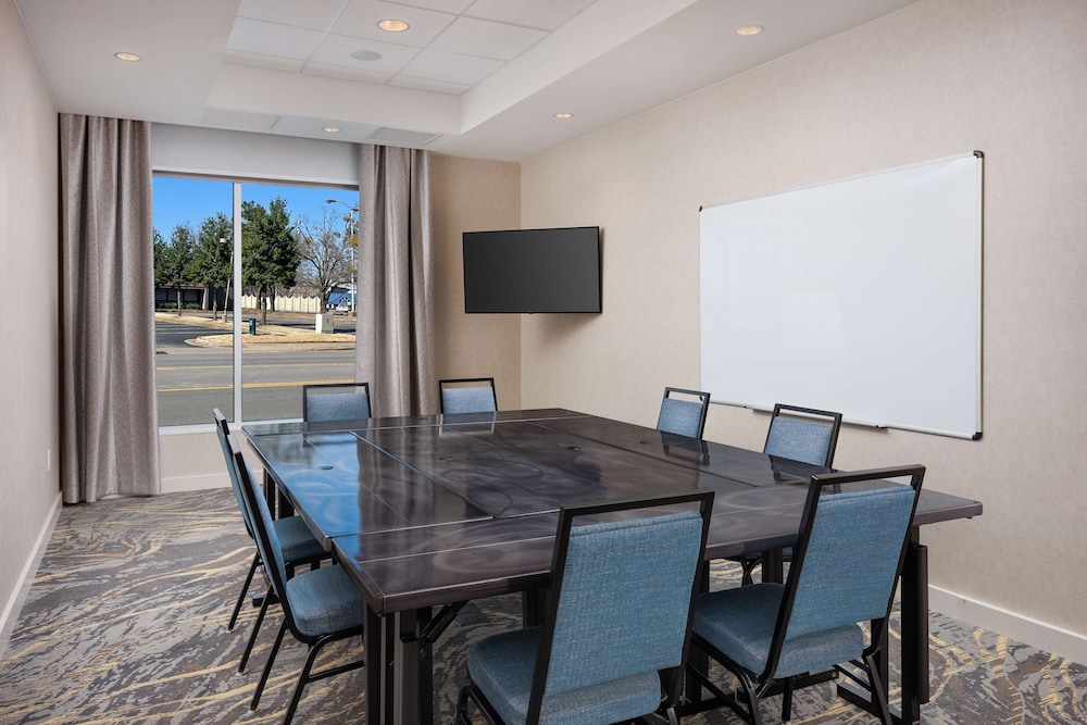 Hampton Inn & Suites Huntsville Downtown - photo 34