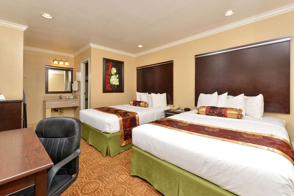 Rodeway Inn San Diego Near SDSU - photo 4
