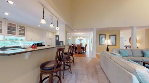 3 Midstream - photo 6