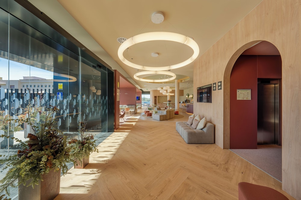 Hampton By Hilton Alicante Airport in Elche, Spain