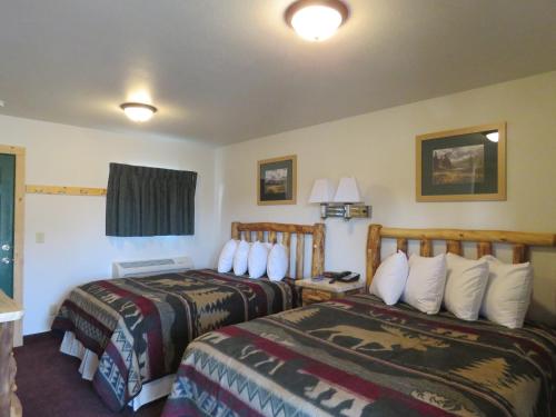 North Park Inn & Suites - photo 8