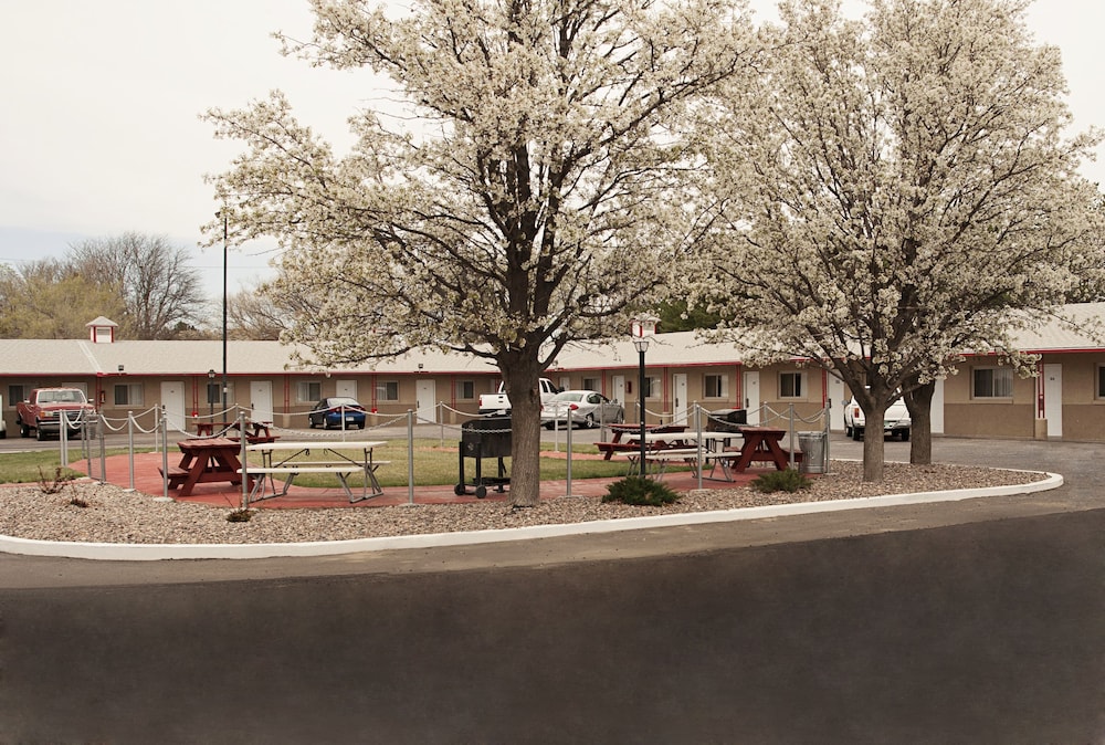 Budget Inn and Suites Colby - photo 49
