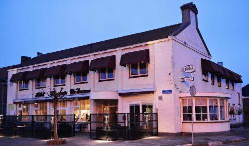 Hotel de Zwaan — hotel in Schoondijke