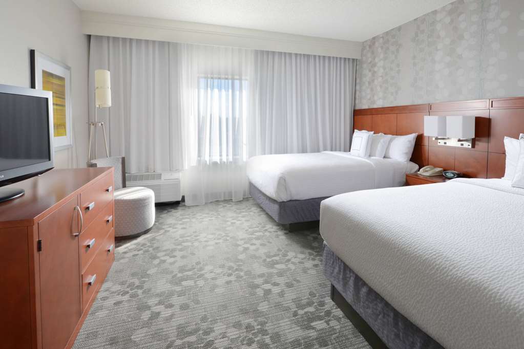 Sonesta Select Dallas Central Expressway - photo 7