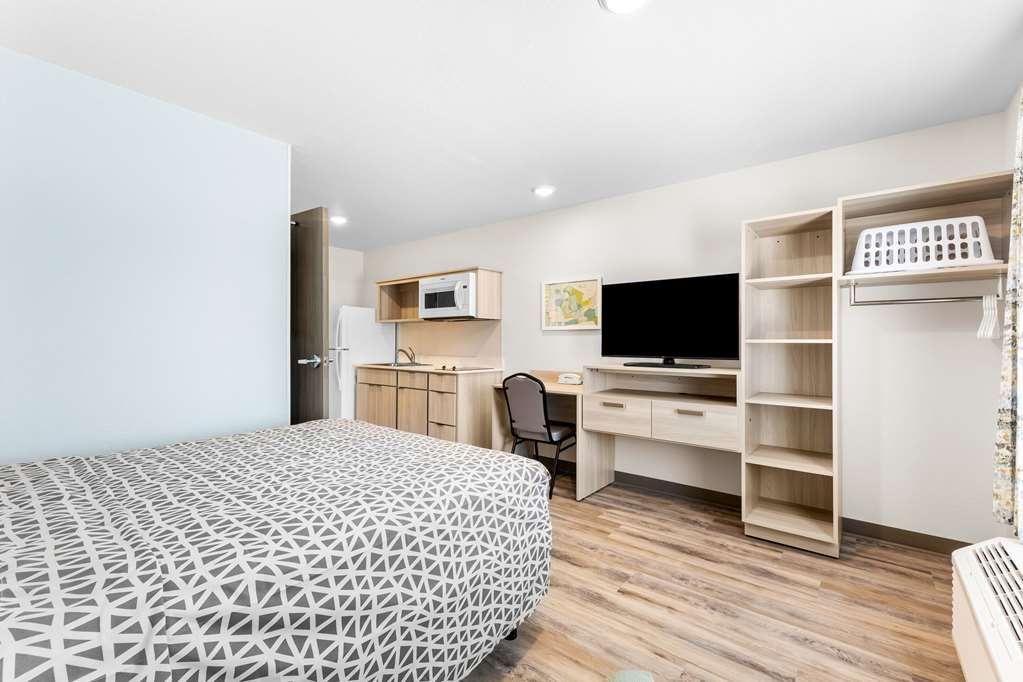 Woodspring Suites Bluffdale Salt Lake City - photo 10
