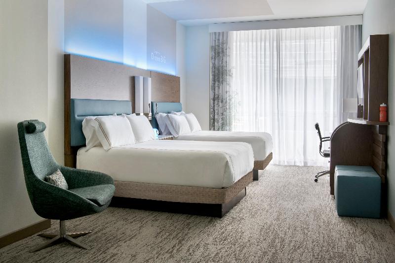 Even Hotels Long Island City New York - photo 27