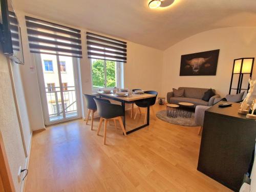 FEWO Anne Großzügige Wohnung im Zentrum von Chemnitz — 4-Star Luxury Hotel in Chemnitz, Germany