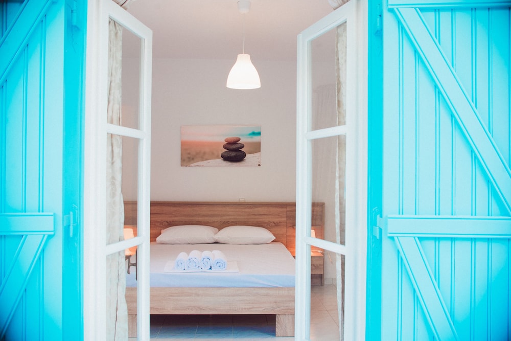 Nerina Studios Agios Nikitas - last minute hotel in Lefkada