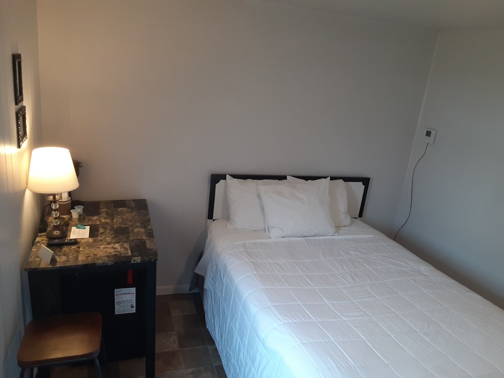 Spirit Lake Resort Motel - photo 3