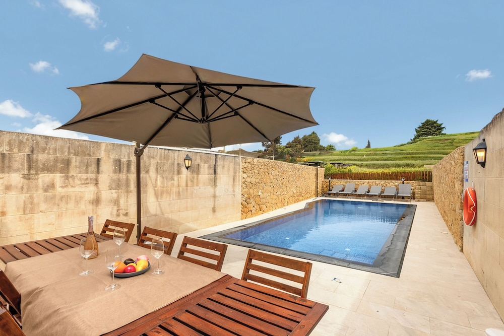 Solaris Gozitan Villa with Pool — 4-Star Luxury Hotel in Gharb, Malta