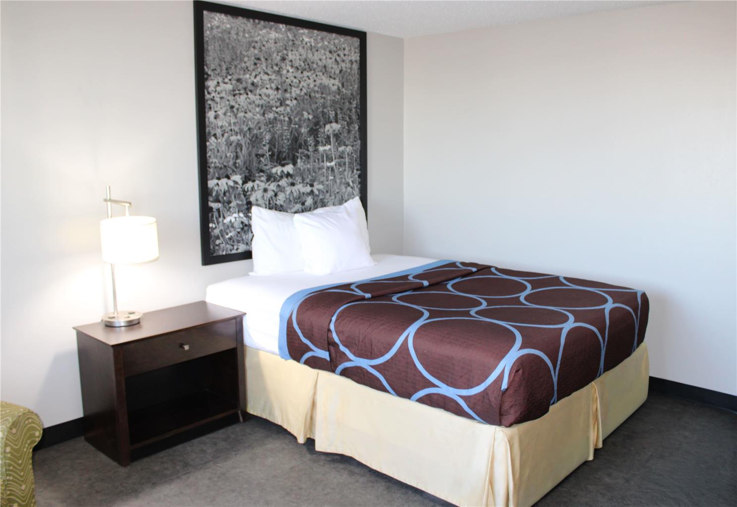 Super 8 by Wyndham Williston ND - photo 7