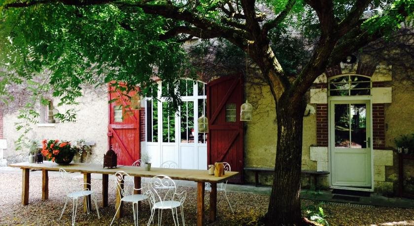 L'Onzaine - carbon neutral hotel in Onzain