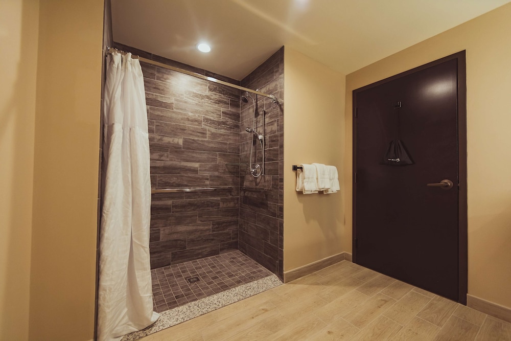 Tailwater Lodge Altmar Tapestry Collection by Hilton - photo 50