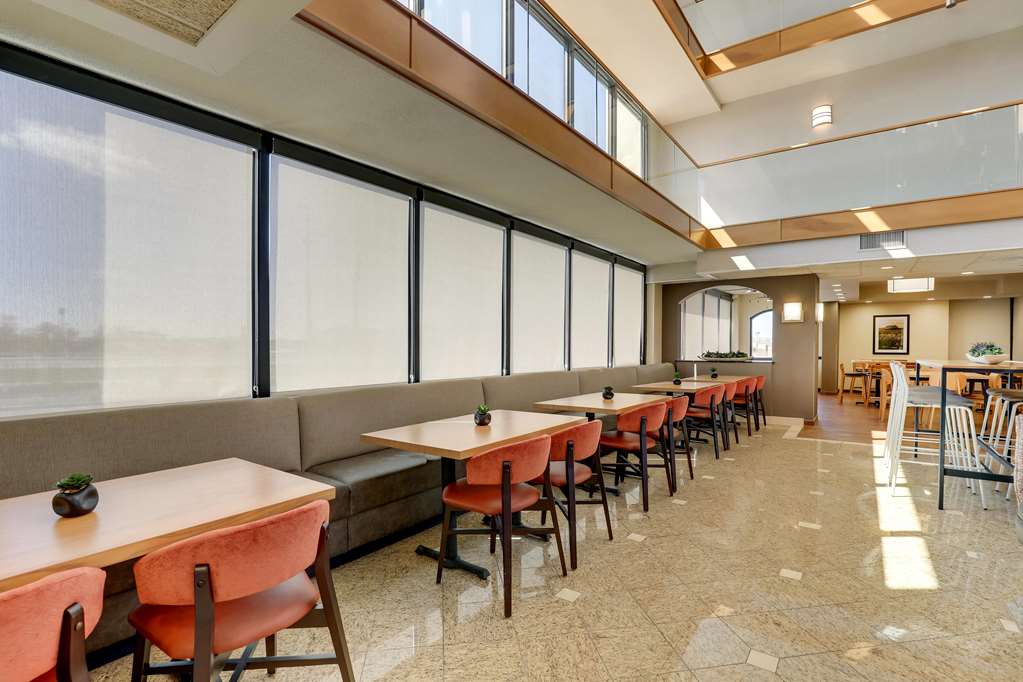 Drury Inn & Suites Marion - photo 12