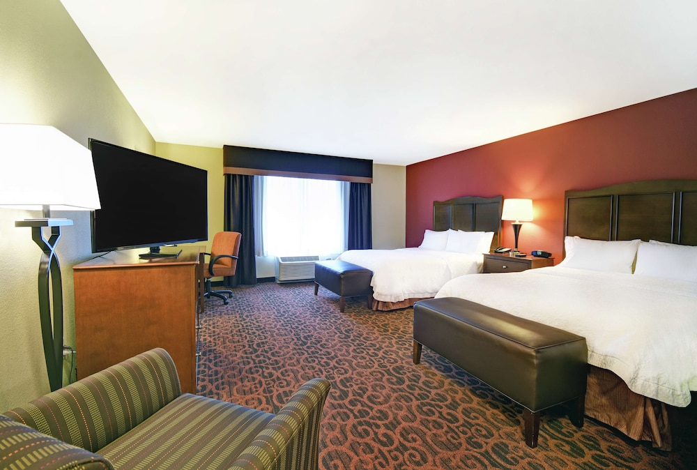 Hampton Inn Beloit - photo 10