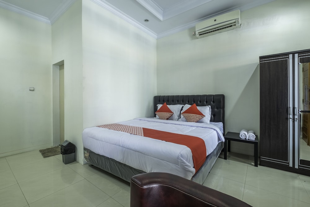 Oyo 2259 Zleepy Ks Tubun in Cirebon, Indonesia