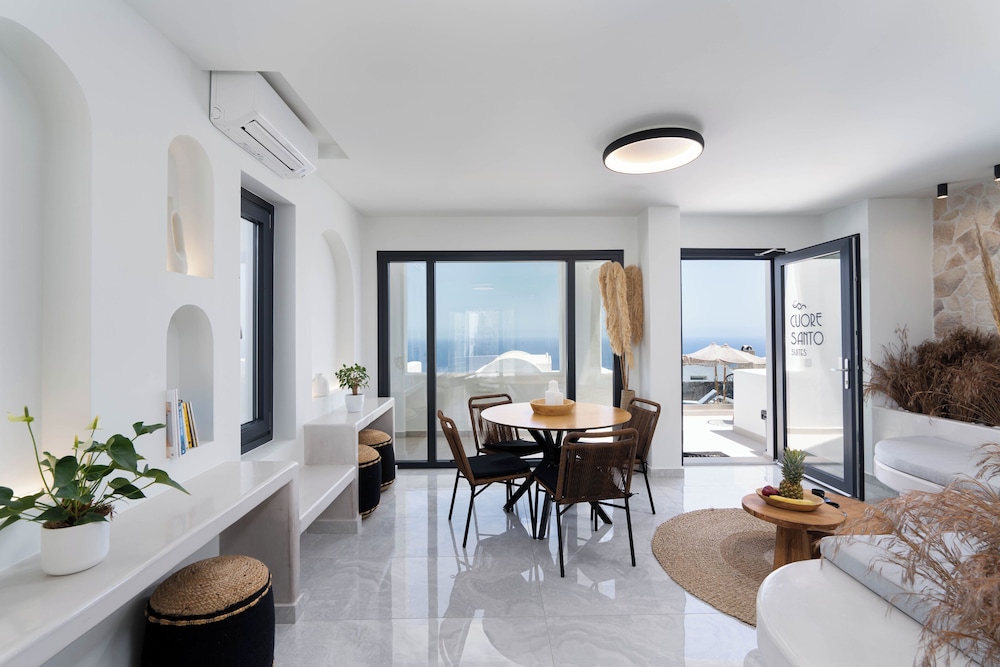 Cuore Santo Suites — Fira — photo 5