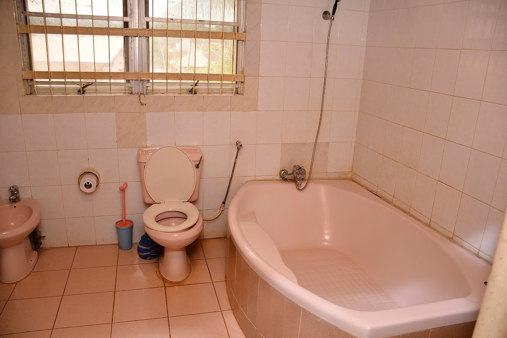 Bbs Diamond Suites — Kaduna — photo 5